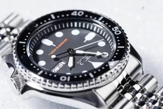 How To Use A Rotating Bezel In A Dive Watch